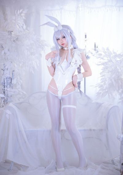 年轻的女朋友7个_4K高清电影在线